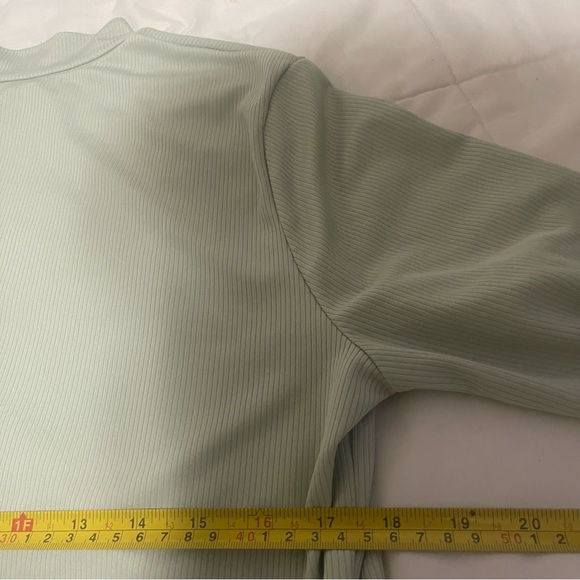 Nike Shirt Boys Large Green Lightweight Casual Athletic Long Sleeve Sports - Picture 5 of 6